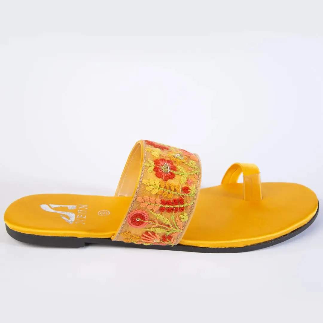 Broad Lace Slippers Yellow