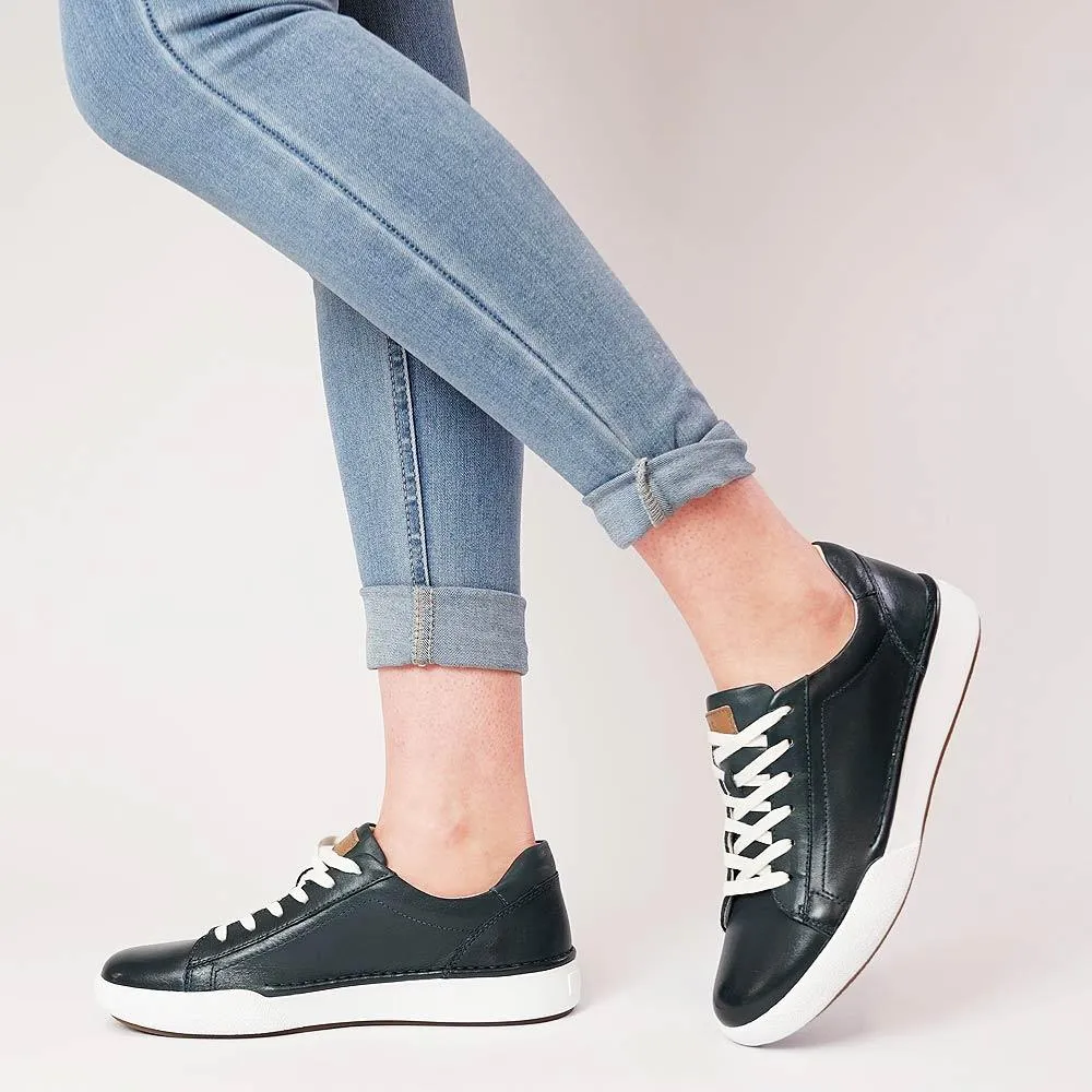 Claire 01 Ocean Leather Sneakers