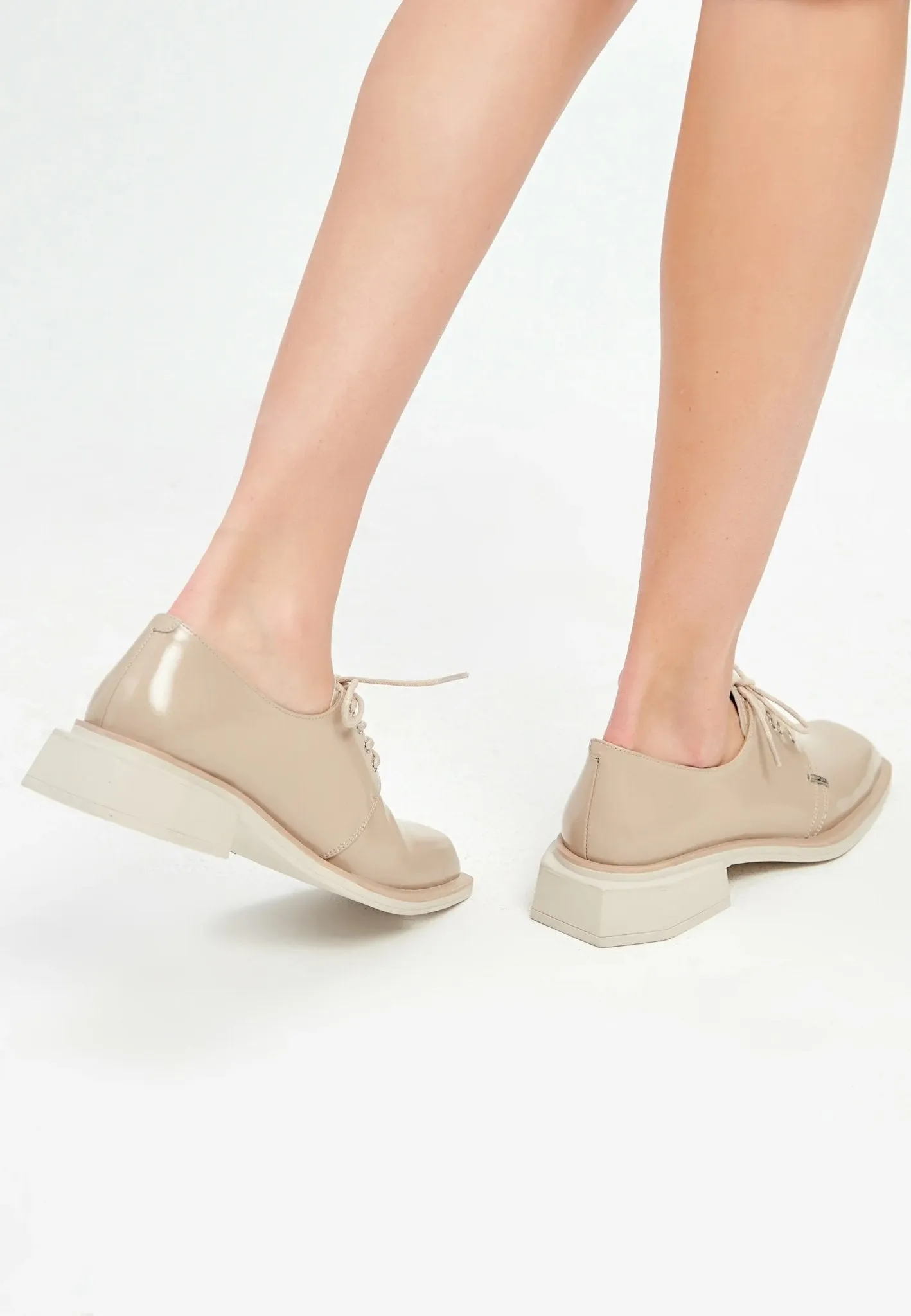 Lace-ups Loafers - Beige