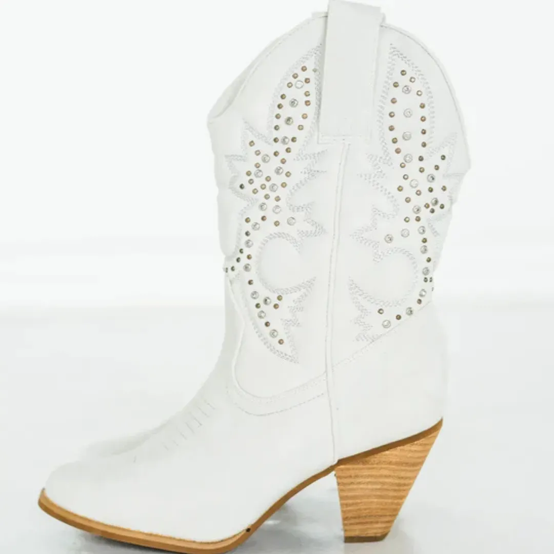 Online Exclusive | Houston Western Stud with Heel Boots in White