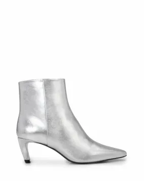 Vince Camuto Women's Quinley Silver M